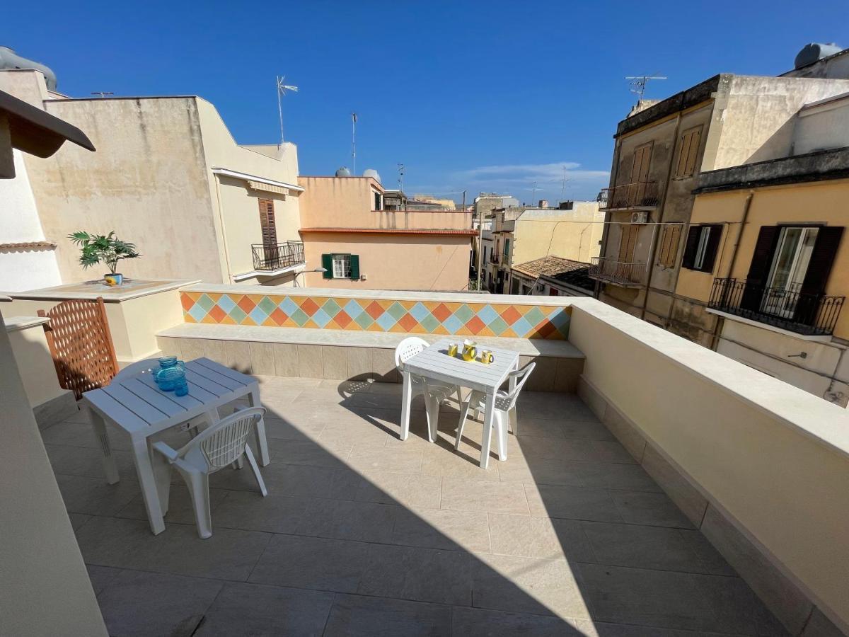 Hotel Casa Crispi Noto Exterior foto